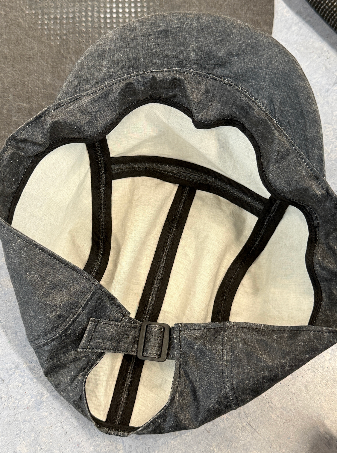 FORM: ACCESS / PROTECTION / PERFORATED + HAT